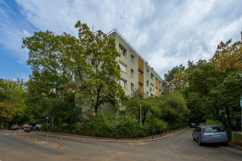 Romancierilor, Lunca Cernei, apartament 3 camere decomandat, 65 mp