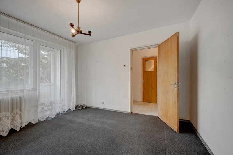 Romancierilor, Lunca Cernei, apartament 3 camere decomandat, 65 mp